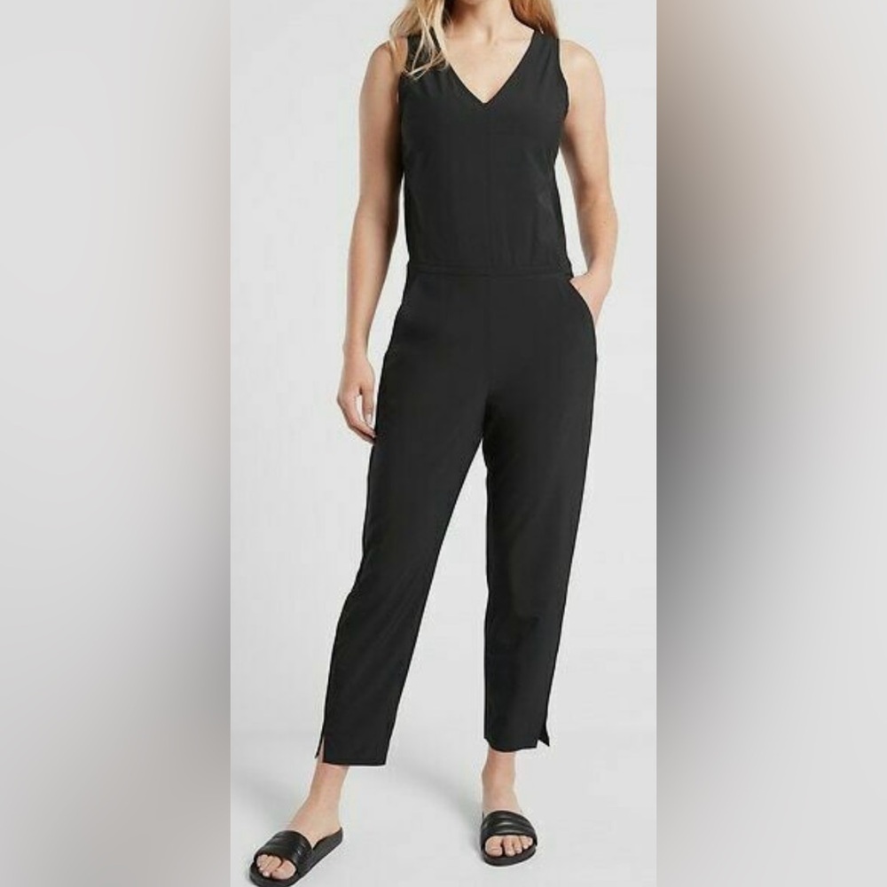 NWT Athleta Black Brooklyn Jumpsuit Commuting Travel Work Minimalist